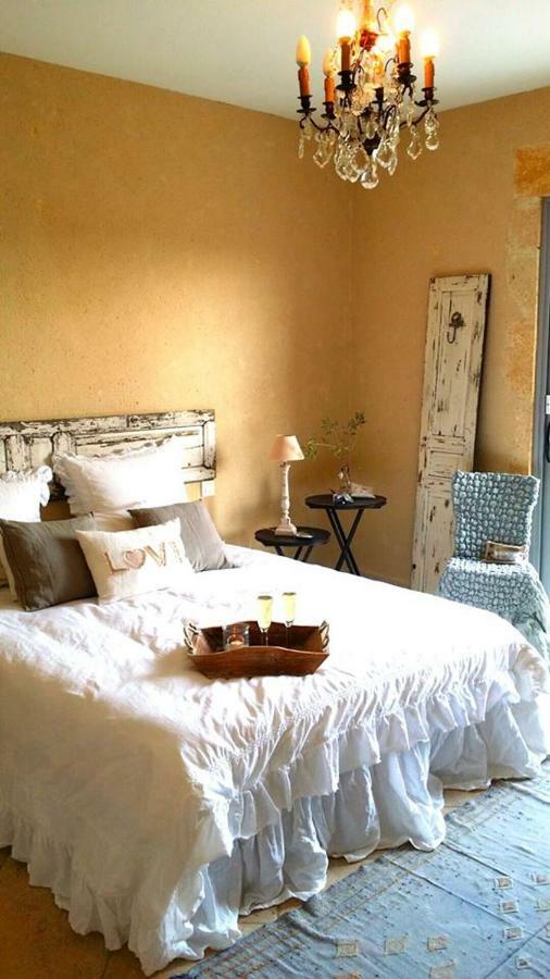 Fontaine De Cerier Bed & Breakfast Castillon-du-Gard Exterior foto